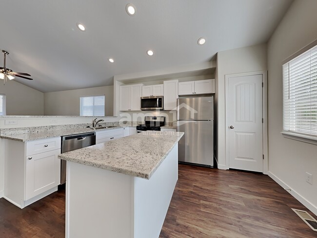 Photo - 6550 Alliance Loop