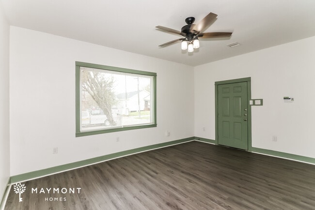 Photo - 7842 Ford St