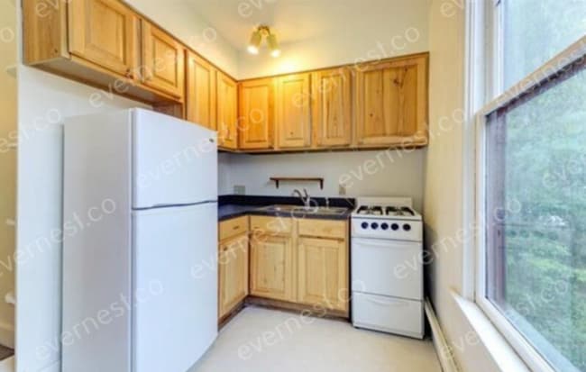 Photo - 1915 Pine St