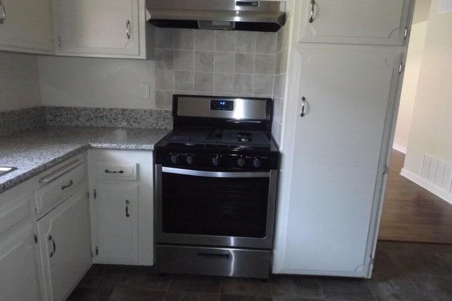 Photo - Executive Park Apartments