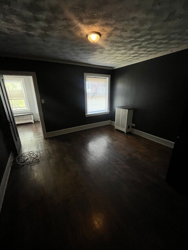 Photo - 7346 S Phillips Ave Unit 7346 S Phillips Ave - 3