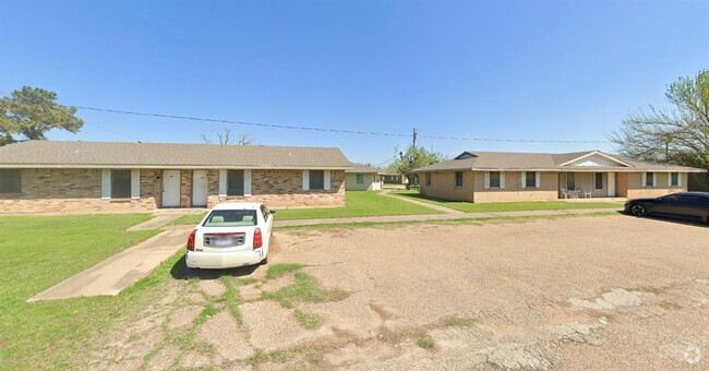 Building Photo - 502 San Antonio St Rental