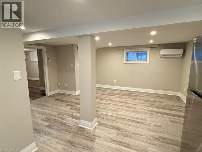 Photo - 105 Alpine Ave