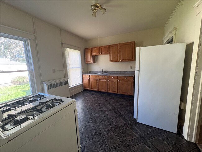 37 Grand St