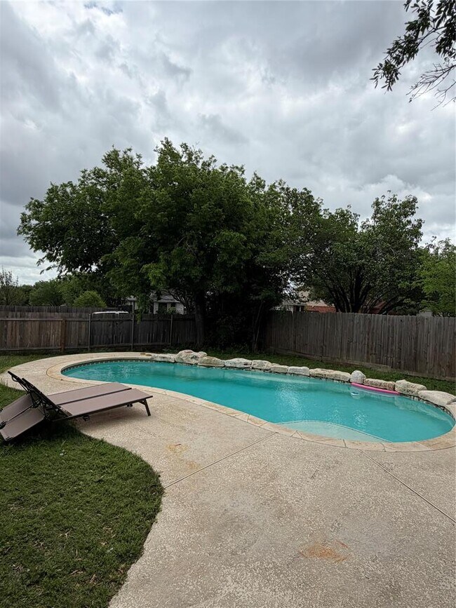 Photo - 1210 Highland Dr