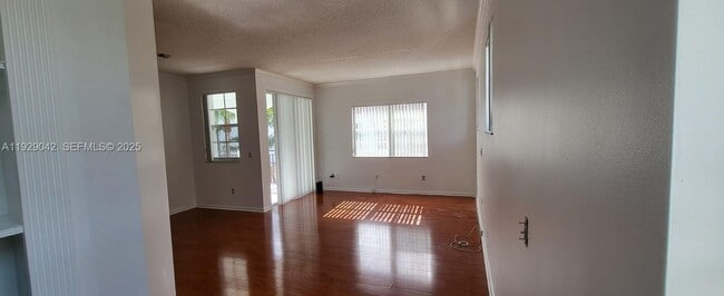 Photo - 3255 NE 184th St Unit 12315