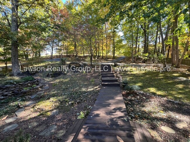 Photo - Nature Lover's Paradise in Serene Setting