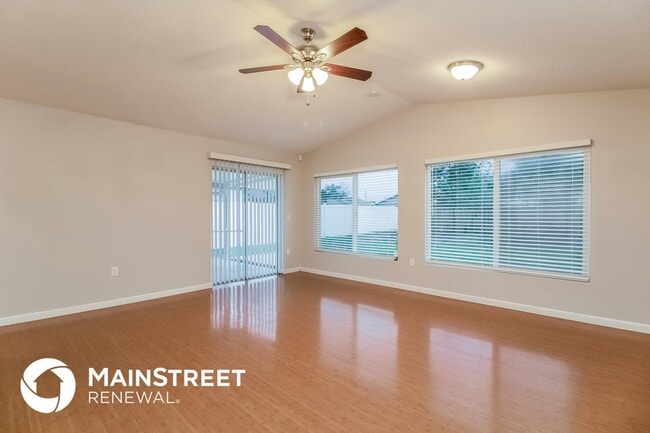Photo - 1433 Vinetree Dr