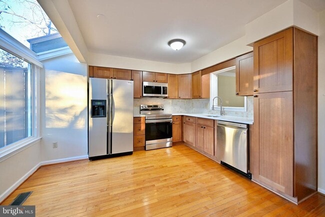 Photo - Beautiful, freshly updated townhome with a contemporary feel in the Wootton high school district!