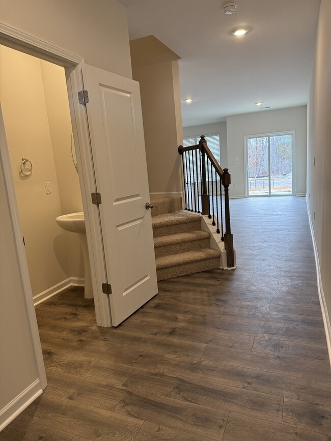 Photo - 1475 Amberview Ln