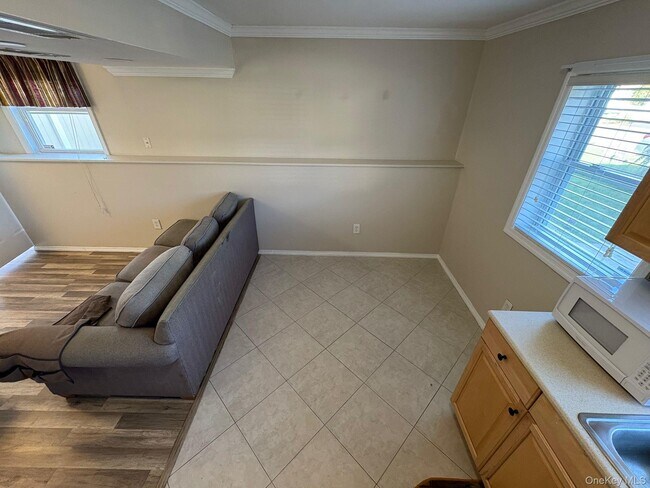 Photo - 318 Claremont Ave