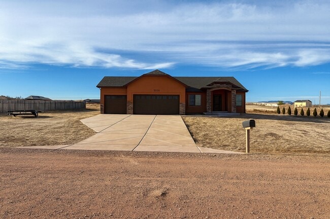 Building Photo - 1343 N Dailey Dr