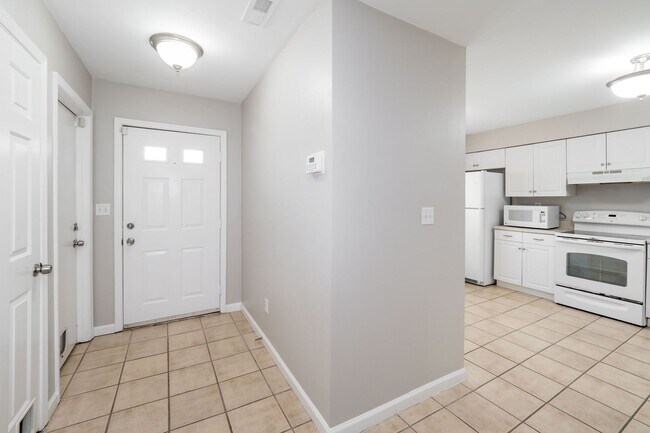 Photo - Adorable 3 bedroom 2 bath Ranch Home