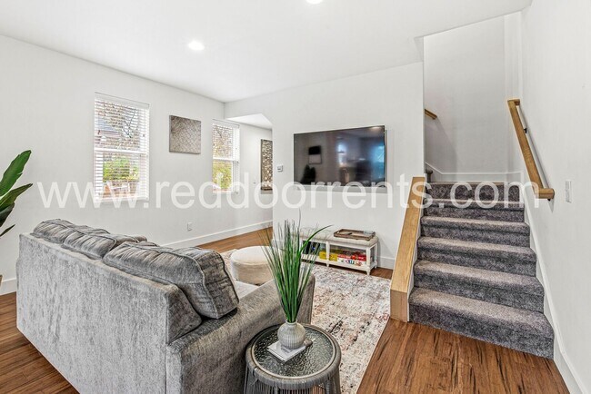 Photo - Coming soon! - Fully Furnished 3BR/2BA Home in Indianapolis – Modern Comfort!