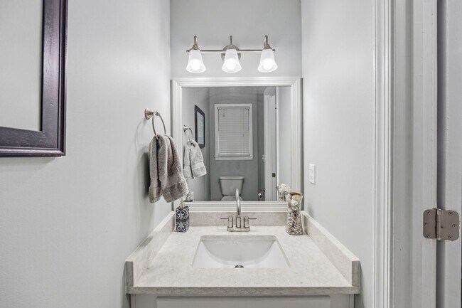 Photo - Modern Comfort & Convenience in Regents Green Townhome