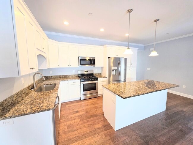 Photo - 1 Cleveland Ave Unit 1