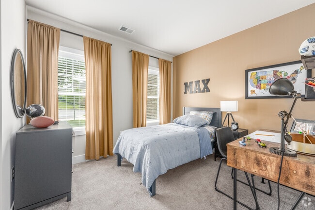 2BR, 2BA - 1,100SF - Bedroom