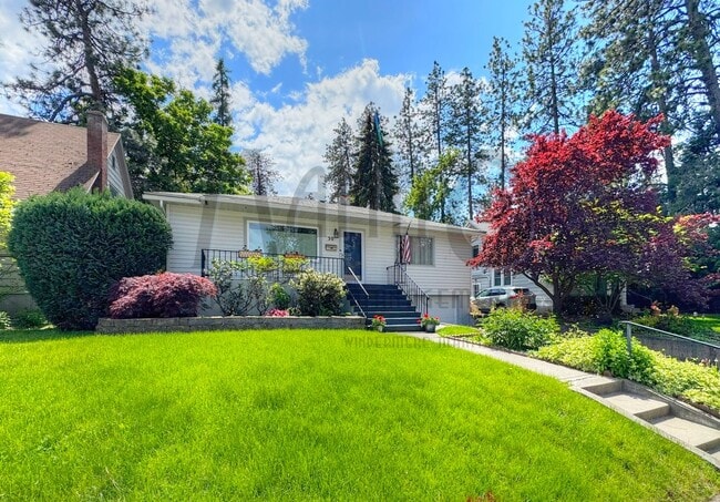 Tranquil Home Steps from Manito Park - Tranquil Home Steps from Manito Park