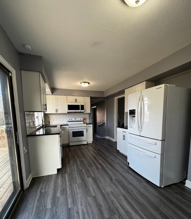 Photo - 4112 N 84th St