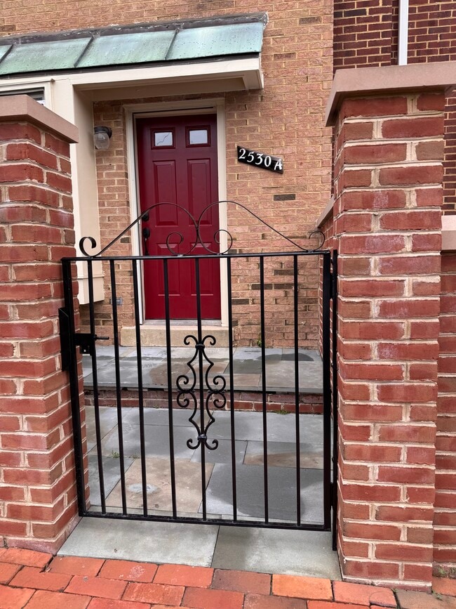 Entrance from parking to patio - 2530 Fairfax Dr Unit A