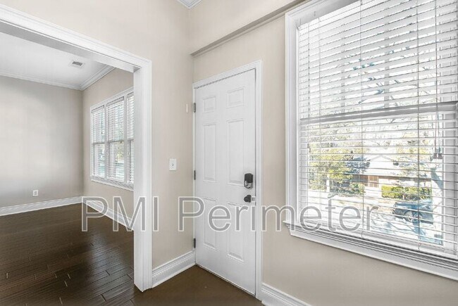 Photo - 537 Morgan St NE Unit 1