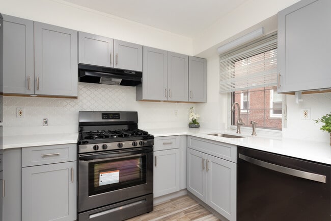 Photo - 30 Saint Paul St Unit 3