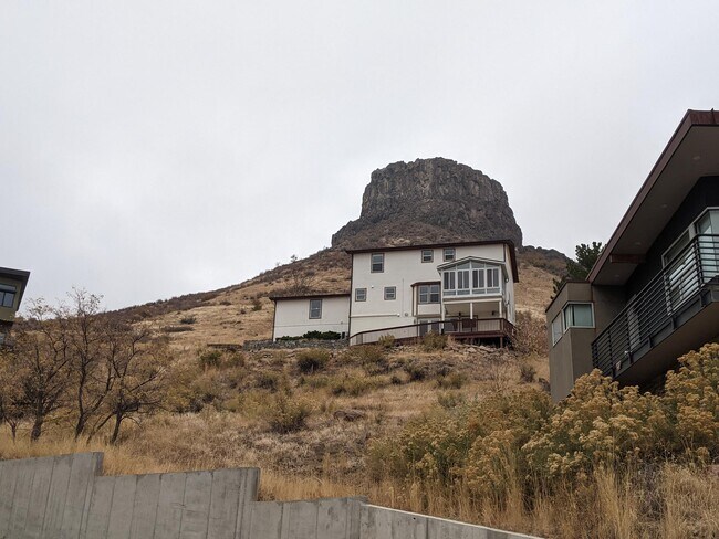 Photo - 1718 Belvedere Dr