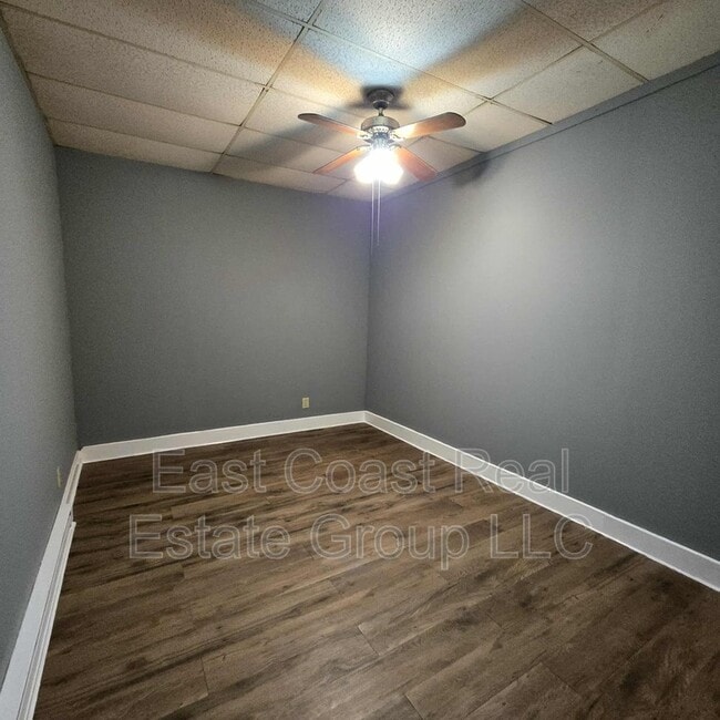 Photo - 5 E Lee St
