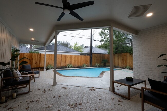 Photo - 10023 Piping Rock Ln
