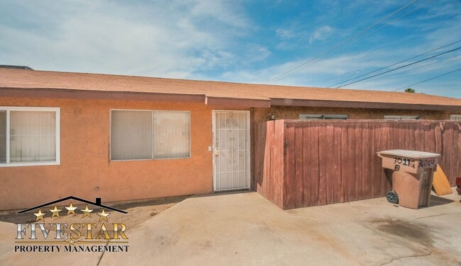 Building Photo - Apartment for Rent on 3017 "Q" Street Apt B Unit B