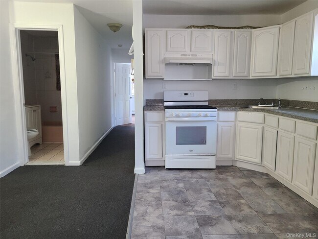 Photo - 61-52 148th Pl Unidad 2nd Floor