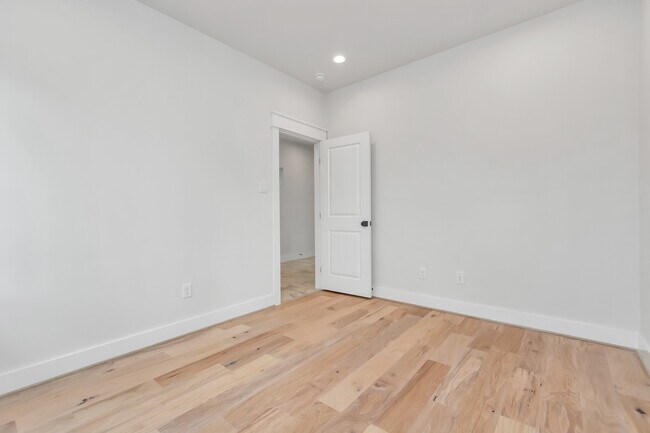 Photo - 5410 Wheatley St