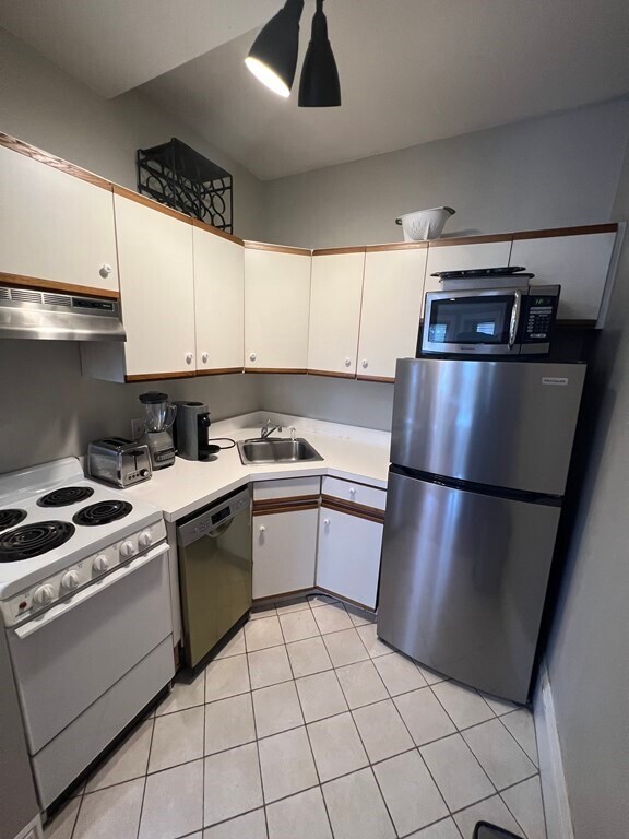 Photo - 391 Commonwealth Ave Unit 5