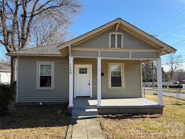 Building Photo - 1500 Allen St