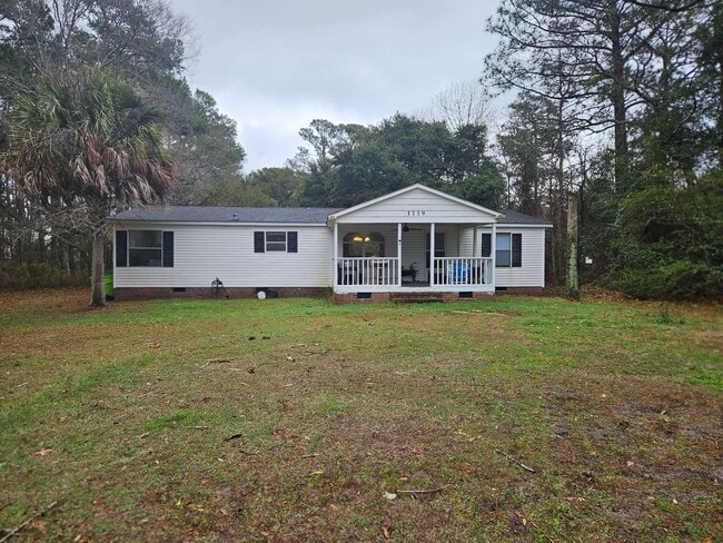Building Photo - 3 Bedroom, 2 bath home located in Sneads Ferry