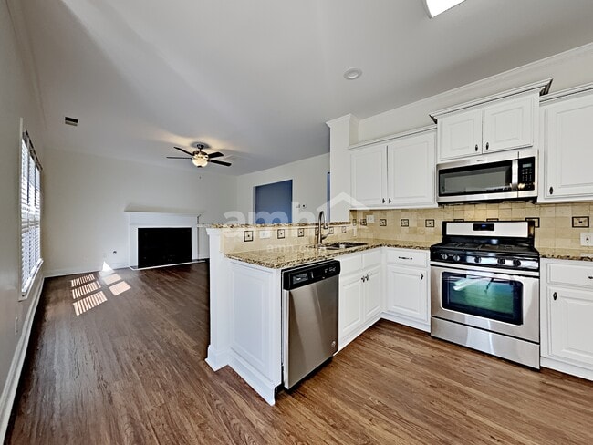 Photo - 1105 Bridle Path Dr