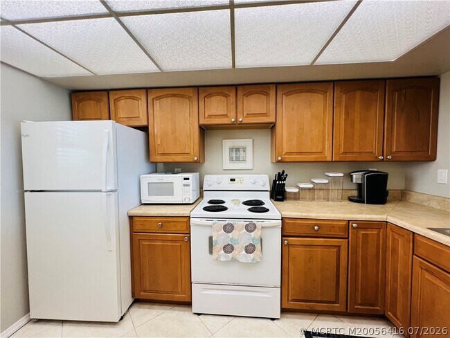 9400 S Ocean Dr Unit 1003 B