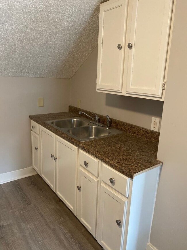 Photo - 2435 Portland Ave Unidad 2