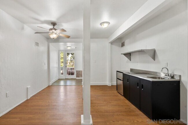 Photo - 8038 Lemon Ave