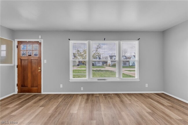 Photo - 17401 Wayne Dr