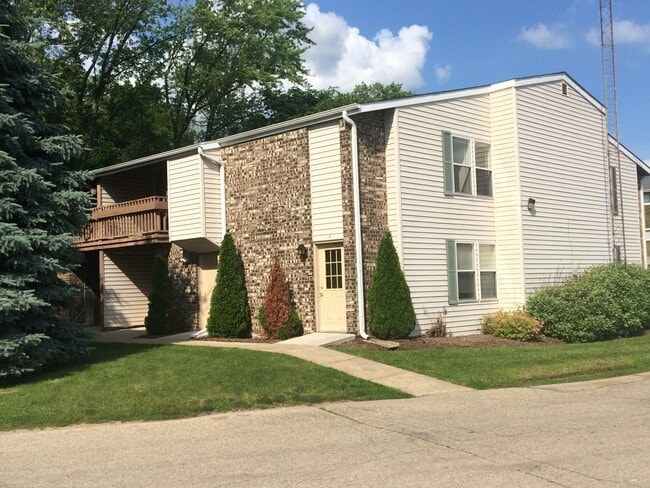 Building Photo - 2178 Clark St Unit #6 Rental
