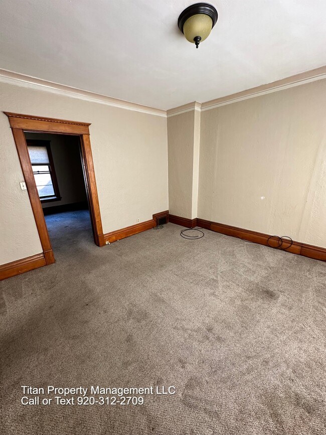 Photo - 196 Ellis St