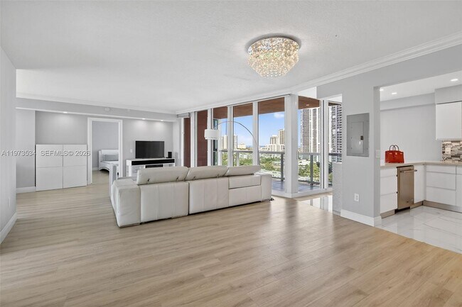 3370 Hidden Bay Dr Unit 1501