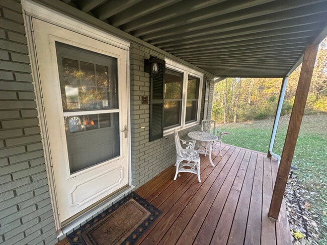 Photo - 44 Maple Ave