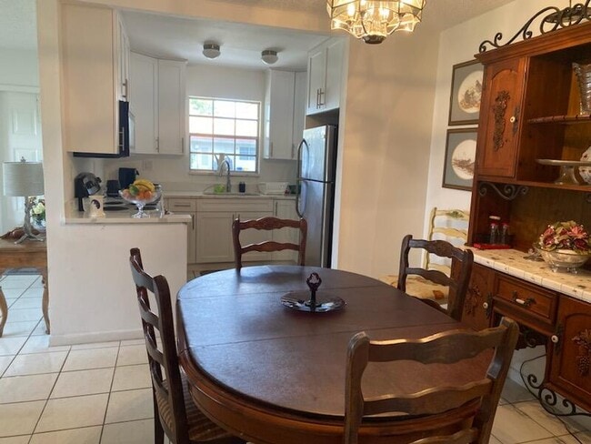 Photo - 370 NW 46th Ave