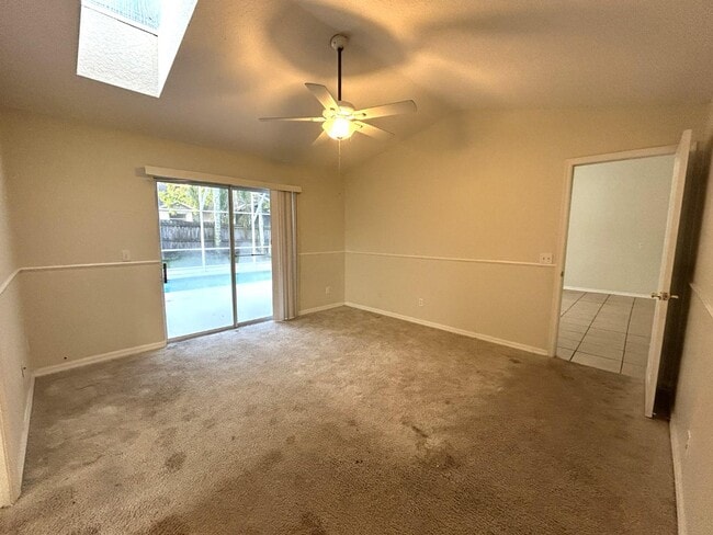 8008 Aspencrest Ct
