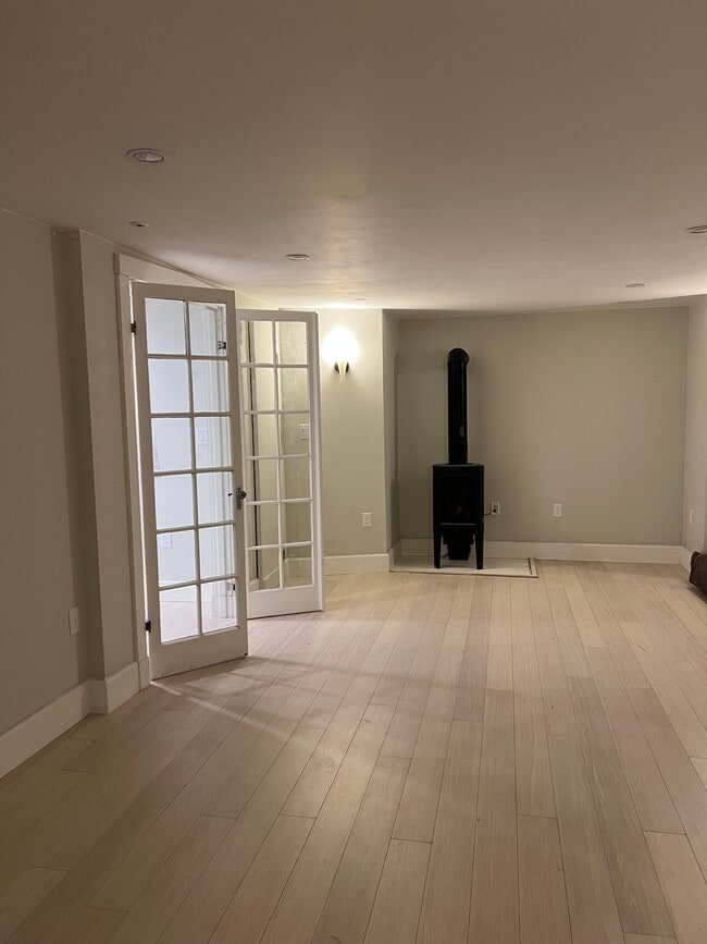16 Greenough Ave Unit 16 G