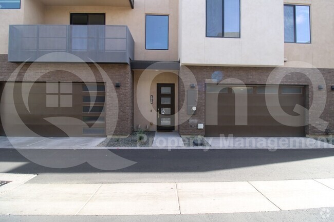 Building Photo - 901 S Smith Rd Rental