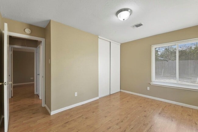 Photo - 11922 Westwold Dr