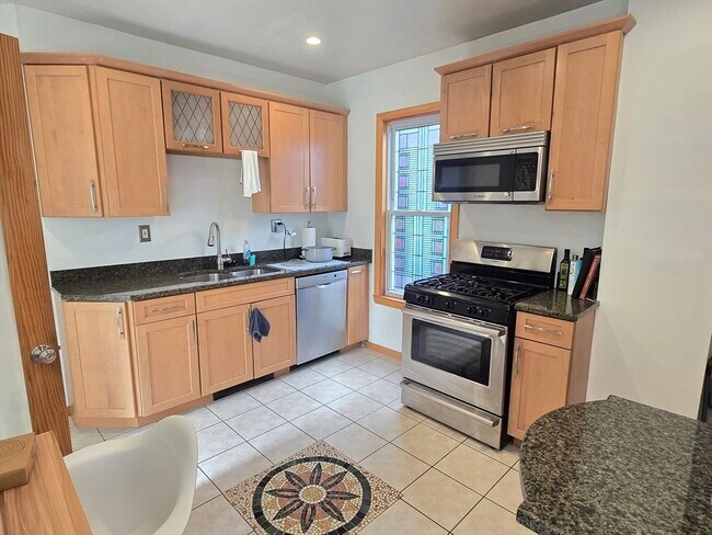 Photo - 28 Bardwell St Unit 1